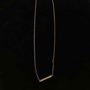 Gorgeous dainty elegant gold bar necklace